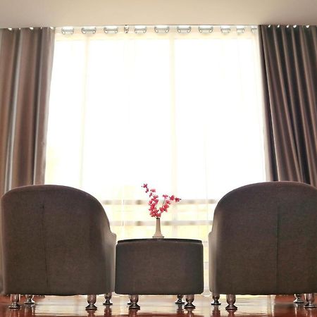 Hotel Htein Thar Таунджи Екстер'єр фото