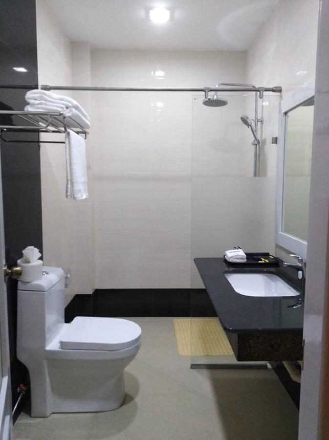 Hotel Htein Thar Таунджи Екстер'єр фото