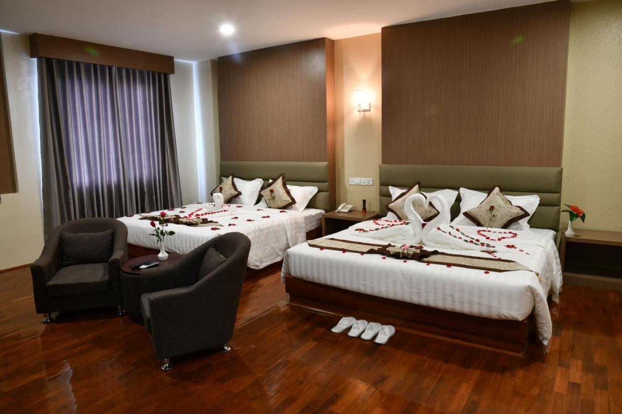 Hotel Htein Thar Таунджи Екстер'єр фото