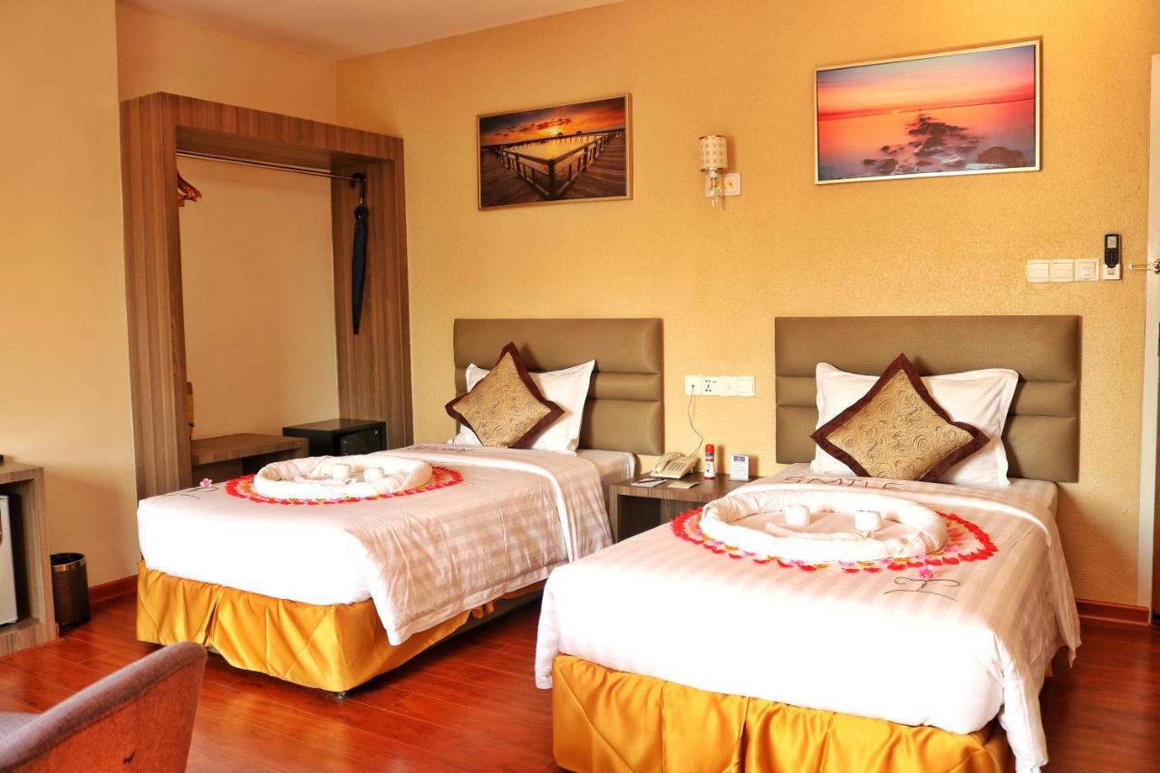 Hotel Htein Thar Таунджи Екстер'єр фото